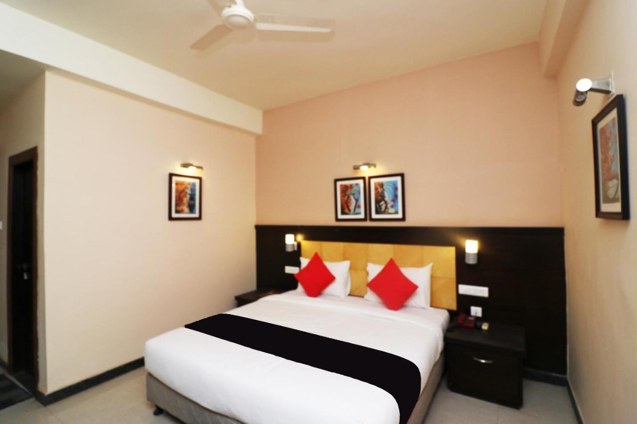 Capital O 40848 Hotel Mirabel Kupand Ngoại thất bức ảnh