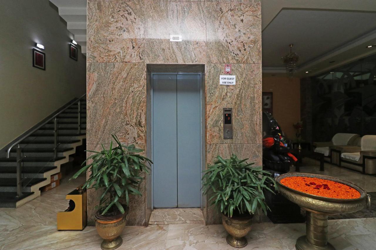 Capital O 40848 Hotel Mirabel Kupand Ngoại thất bức ảnh